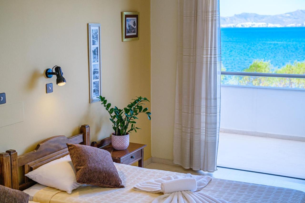 Seaside Apartments Ampavris Bagian luar foto