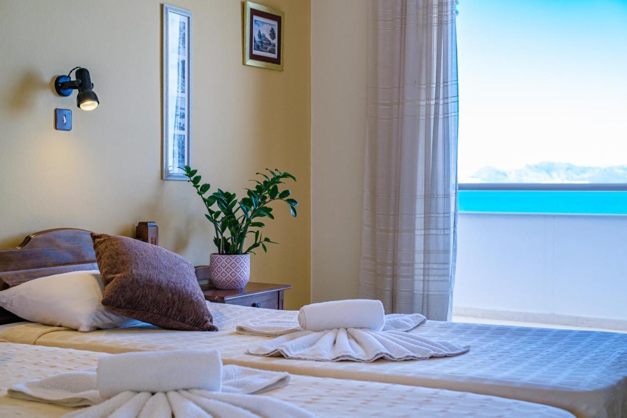 Seaside Apartments Ampavris Bagian luar foto