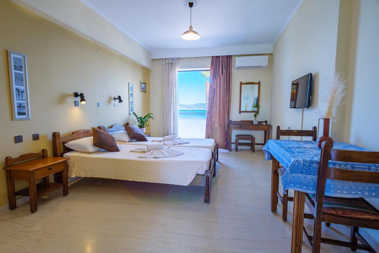 Seaside Apartments Ampavris Bagian luar foto